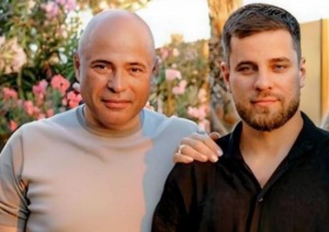 «Свои жирные куски клан Артамоновых собирает охотно»