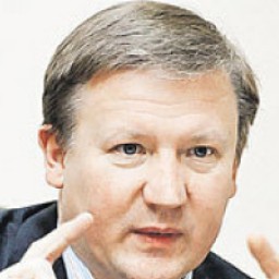 Logunov Oleg Fathername